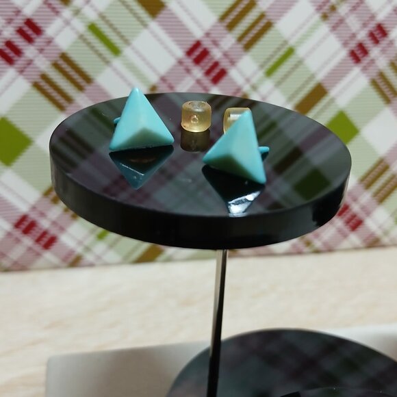 Set of 3 Pair Vintage Fashion Jewelry Plastic Turquoise Stud Earrings #69W - Picture 4 of 9